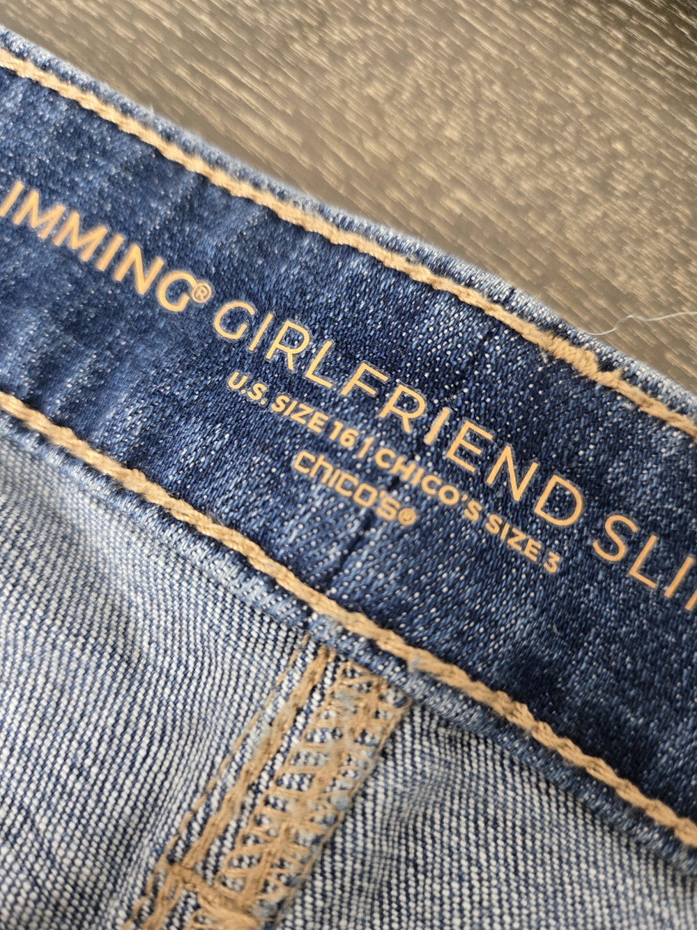Chico’s So Slimming Girlfriend Capris 16 NWT - Picture 13 of 15